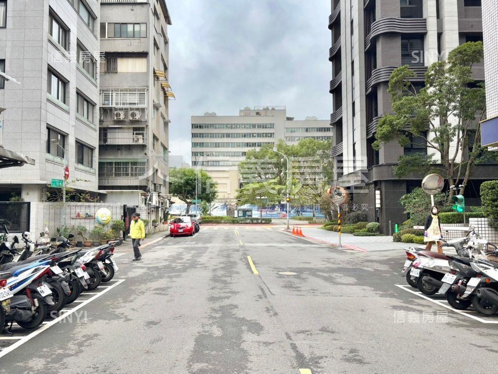 大東門８米面寬黃金店辦房屋室內格局與周邊環境