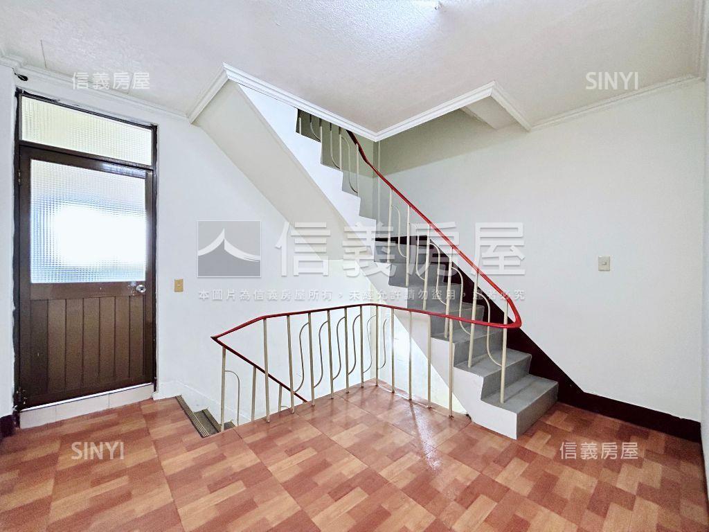 正北屯路鬧市金店面房屋室內格局與周邊環境