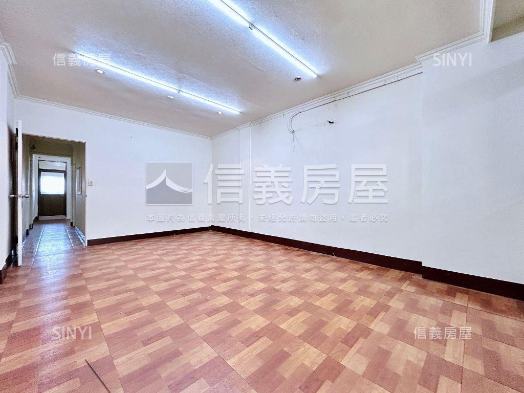 正北屯路鬧市金店面房屋室內格局與周邊環境