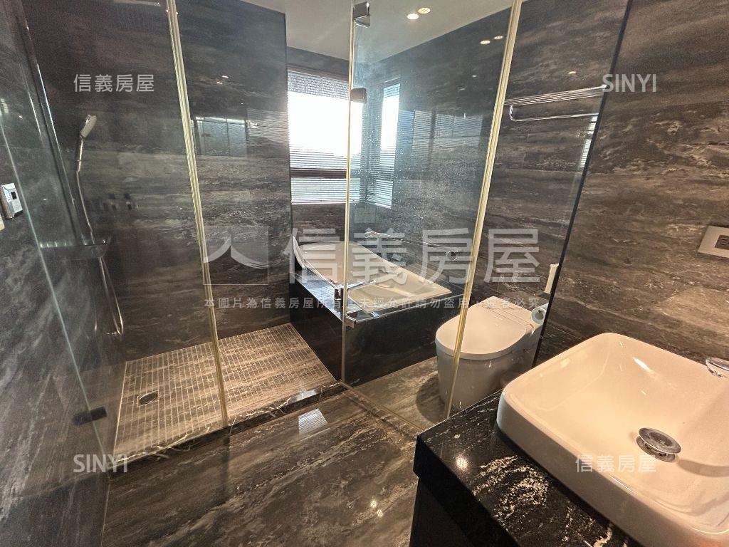 美河市河景美大戶房屋室內格局與周邊環境