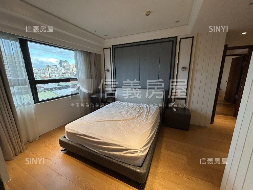 美河市河景美大戶房屋室內格局與周邊環境