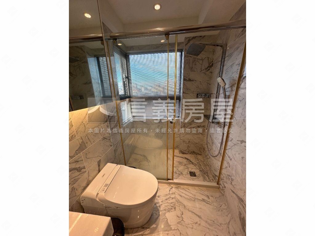 美河市河景美大戶房屋室內格局與周邊環境