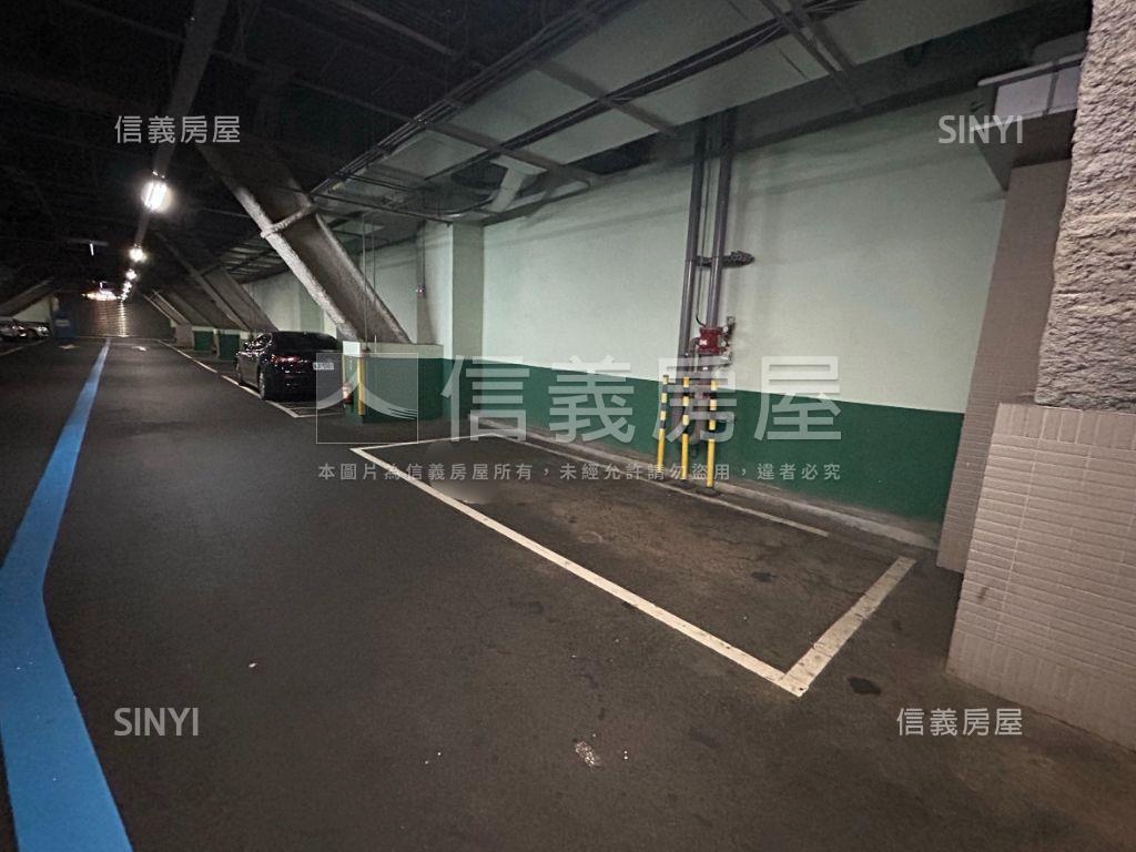 美河市河景美大戶房屋室內格局與周邊環境