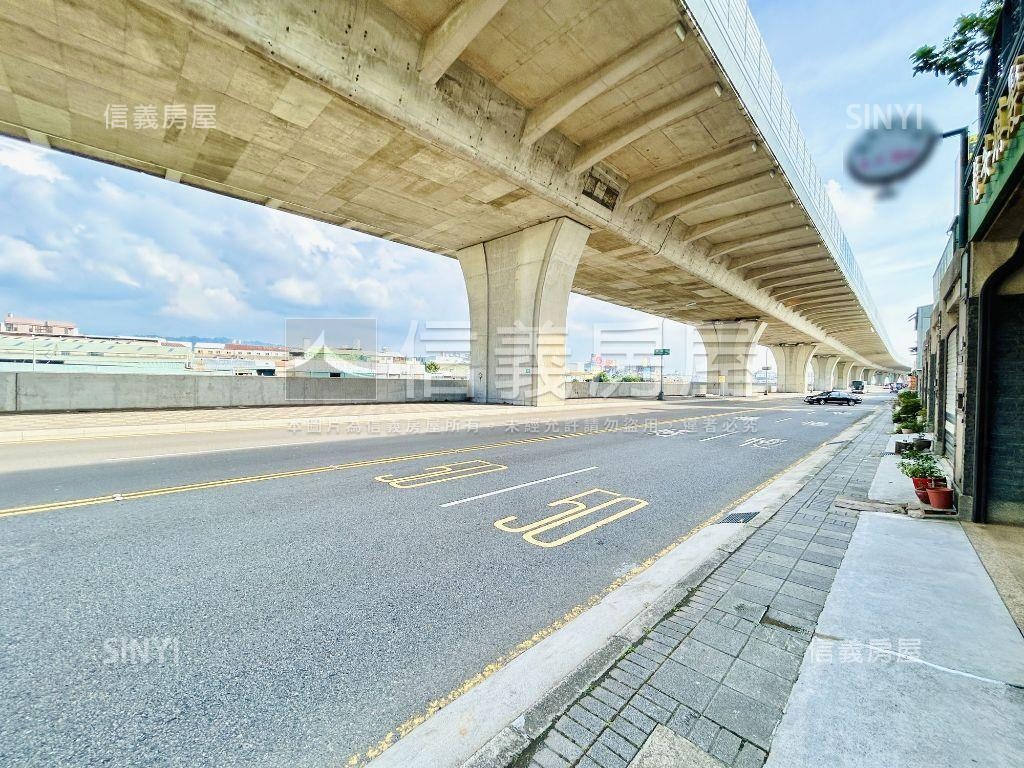 東區震後大面寬店墅房屋室內格局與周邊環境