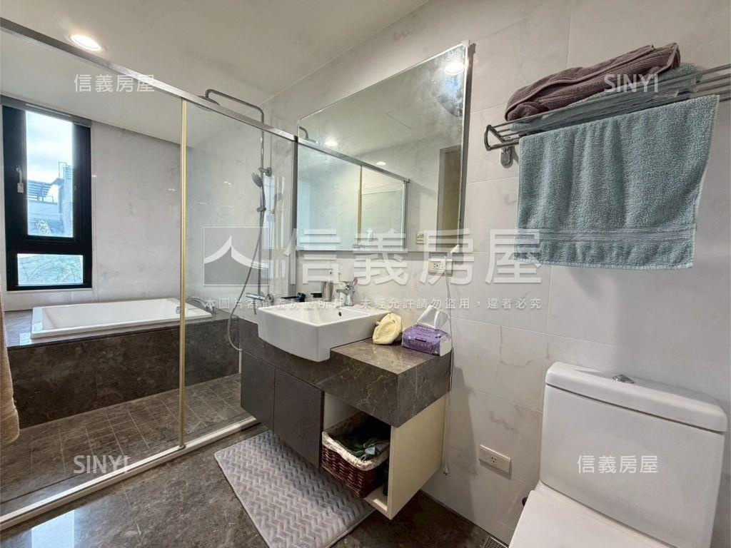 ★稀有知己三房雙坡平車位房屋室內格局與周邊環境