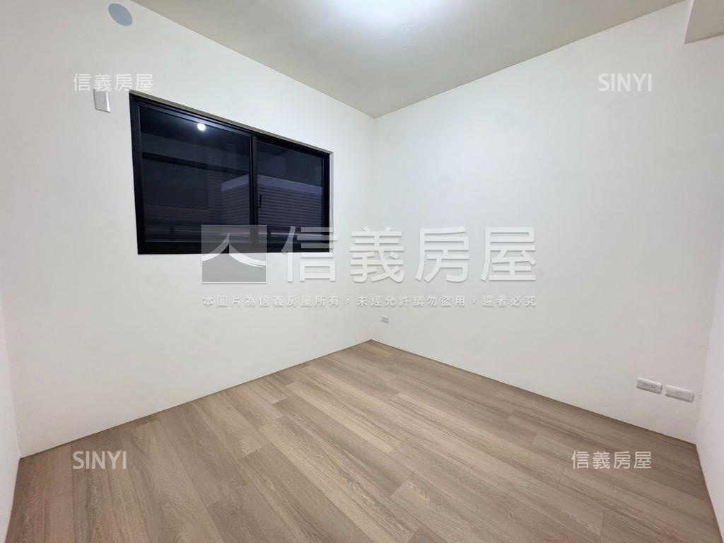 寶台Ａ１７精美三房車位房屋室內格局與周邊環境