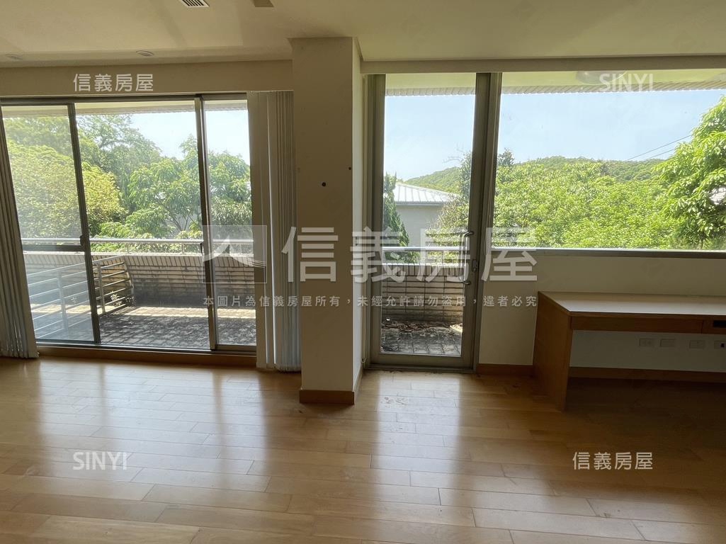 新光山莊３號房屋室內格局與周邊環境