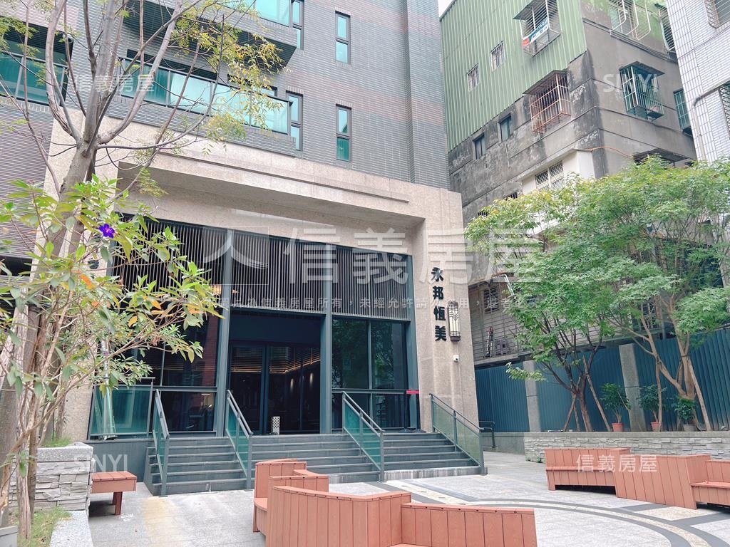 兩房平面車位新屋落成房屋室內格局與周邊環境