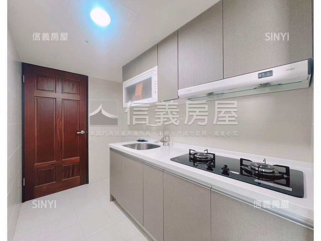 兩房平面車位新屋落成房屋室內格局與周邊環境