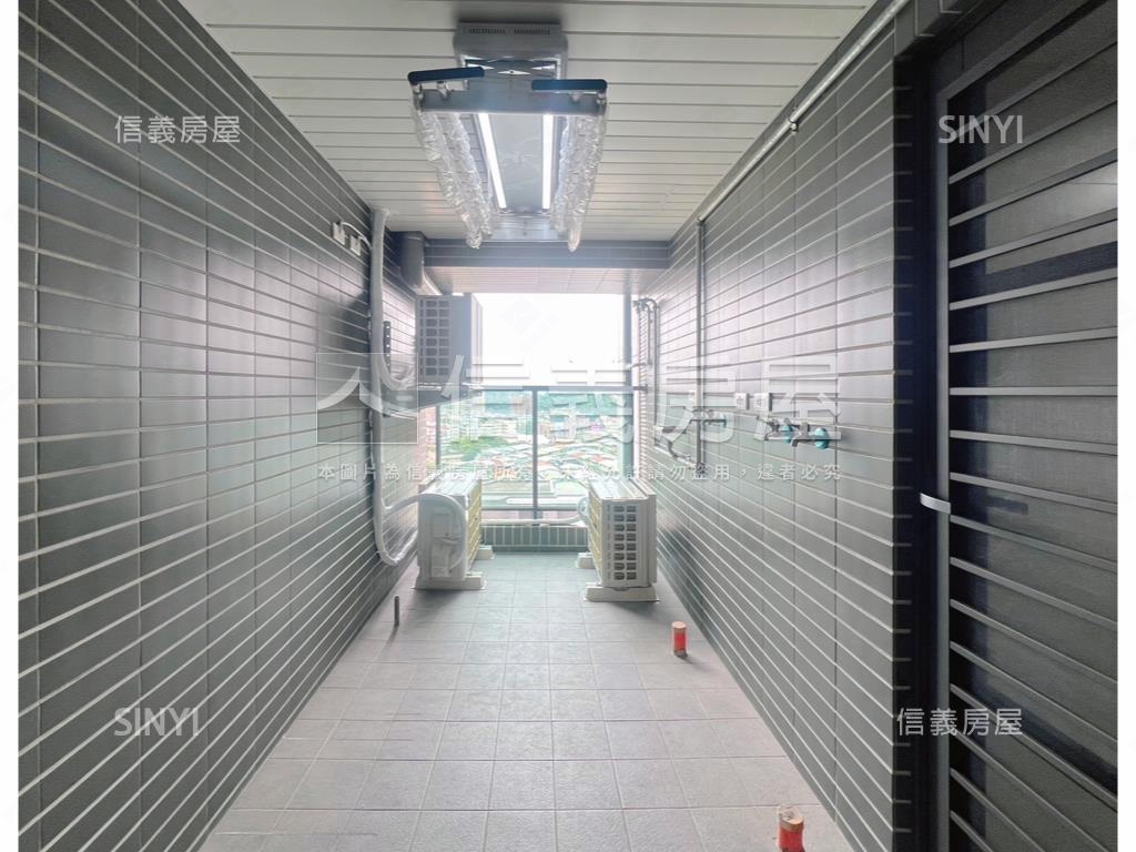 兩房平面車位新屋落成房屋室內格局與周邊環境