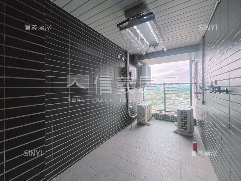 兩房平面車位新屋落成房屋室內格局與周邊環境