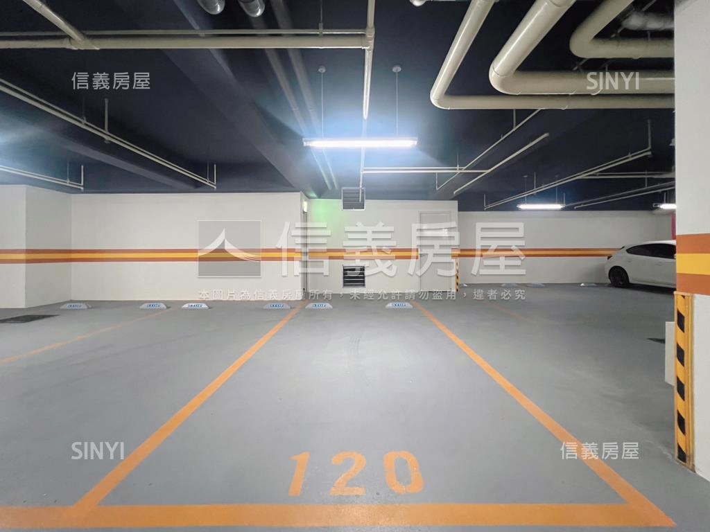 兩房平面車位新屋落成房屋室內格局與周邊環境