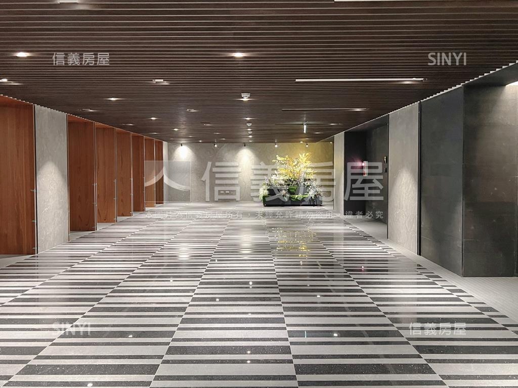 兩房平面車位新屋落成房屋室內格局與周邊環境