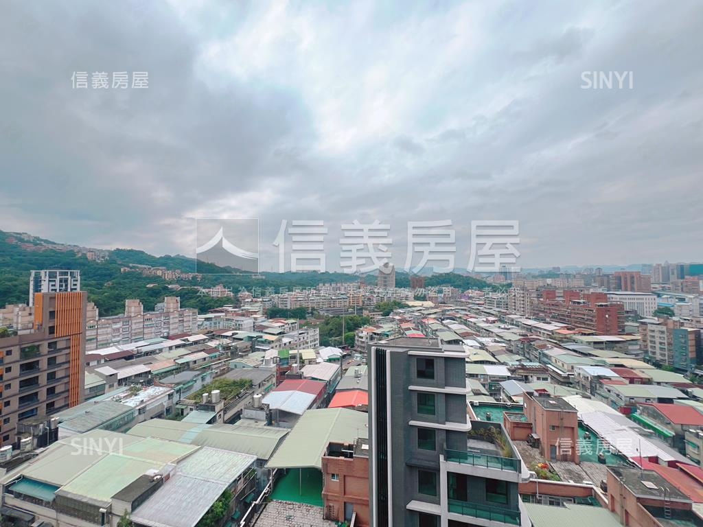 兩房平面車位新屋落成房屋室內格局與周邊環境