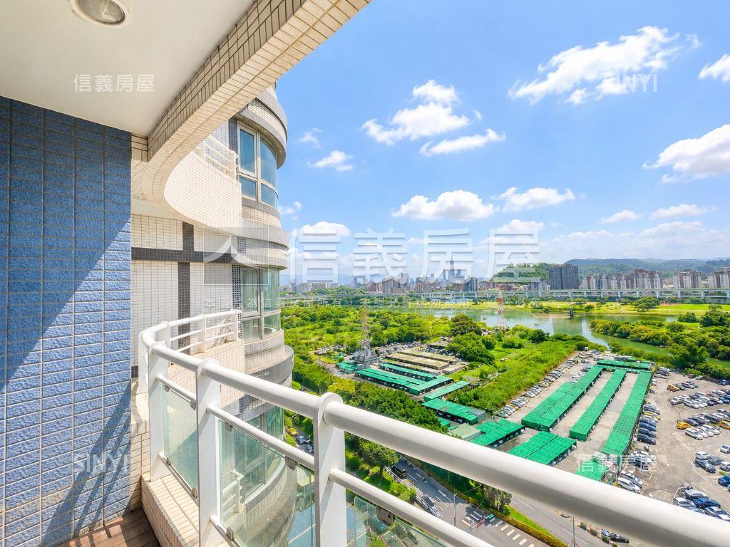 天琴美景三房車位房屋室內格局與周邊環境