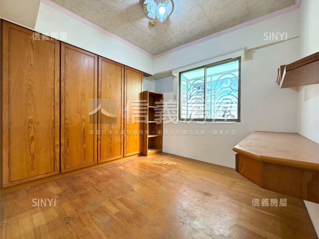 捷運旁明亮三房華廈房屋室內格局與周邊環境