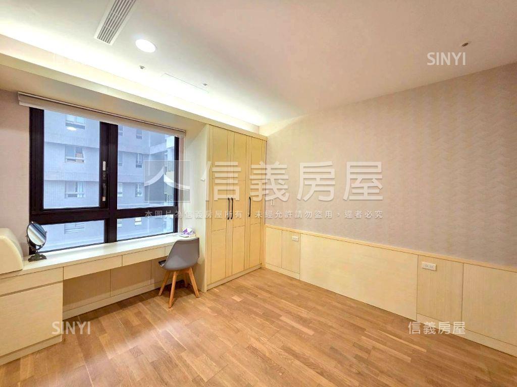 鄰歌劇院四房雙主臥裝潢戶房屋室內格局與周邊環境