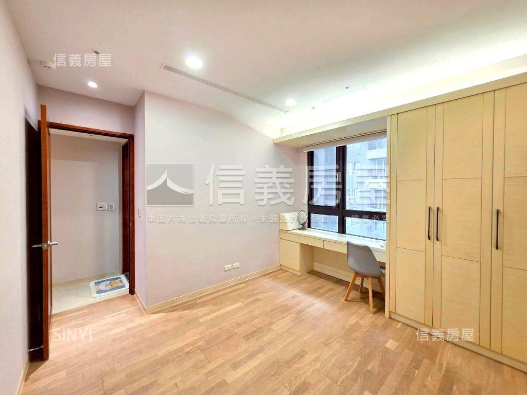 鄰歌劇院四房雙主臥裝潢戶房屋室內格局與周邊環境