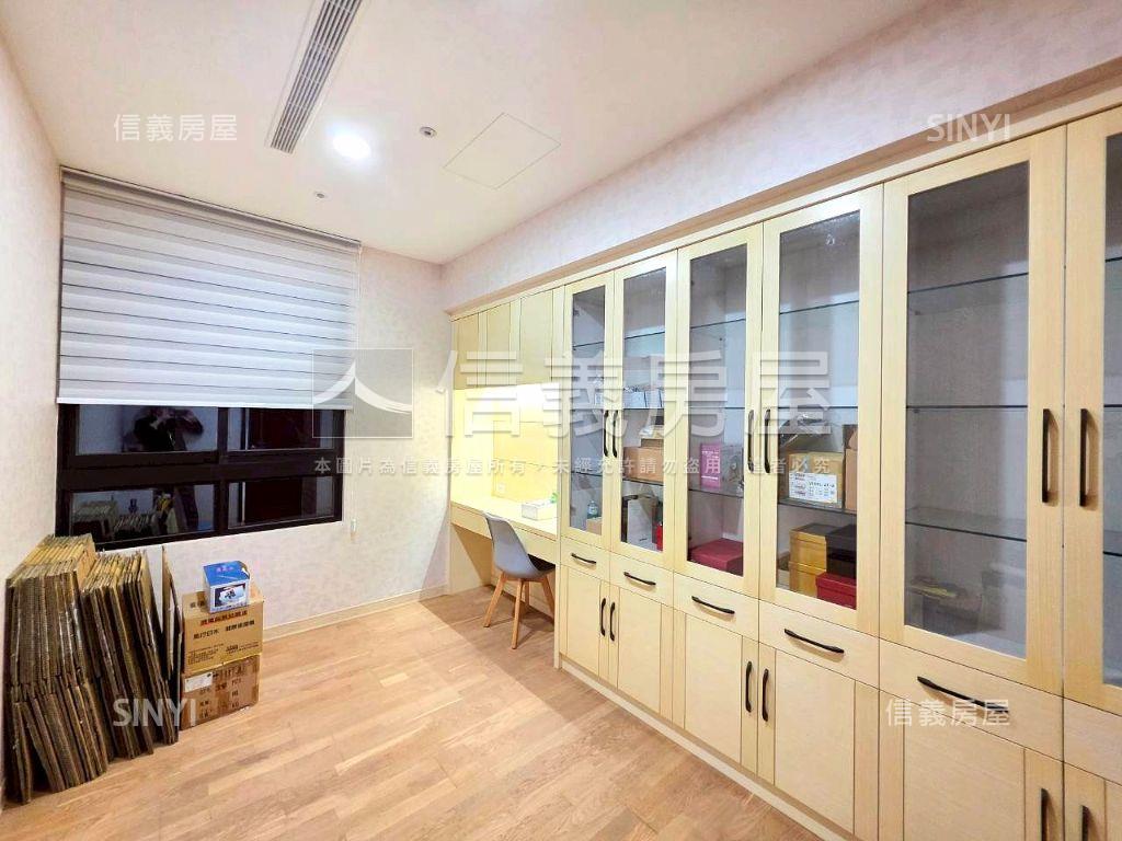 鄰歌劇院四房雙主臥裝潢戶房屋室內格局與周邊環境