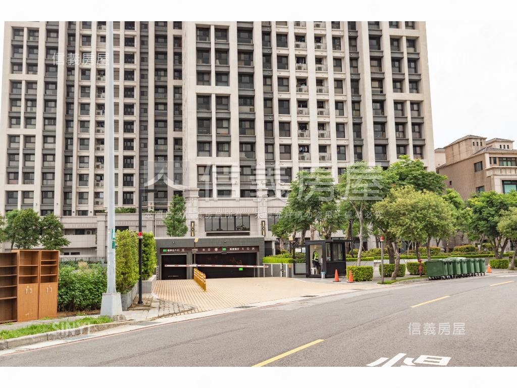 近高鐵寶徠花園兩房車位房屋室內格局與周邊環境