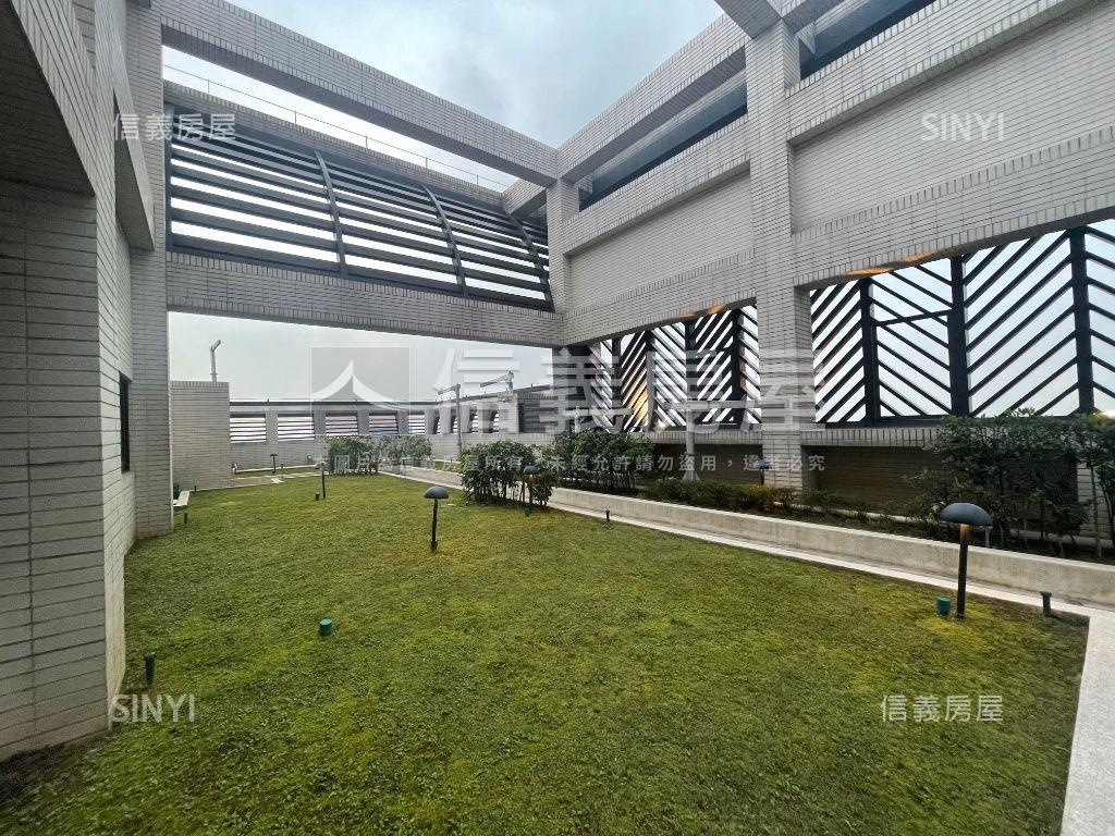 近高鐵寶徠花園兩房車位房屋室內格局與周邊環境