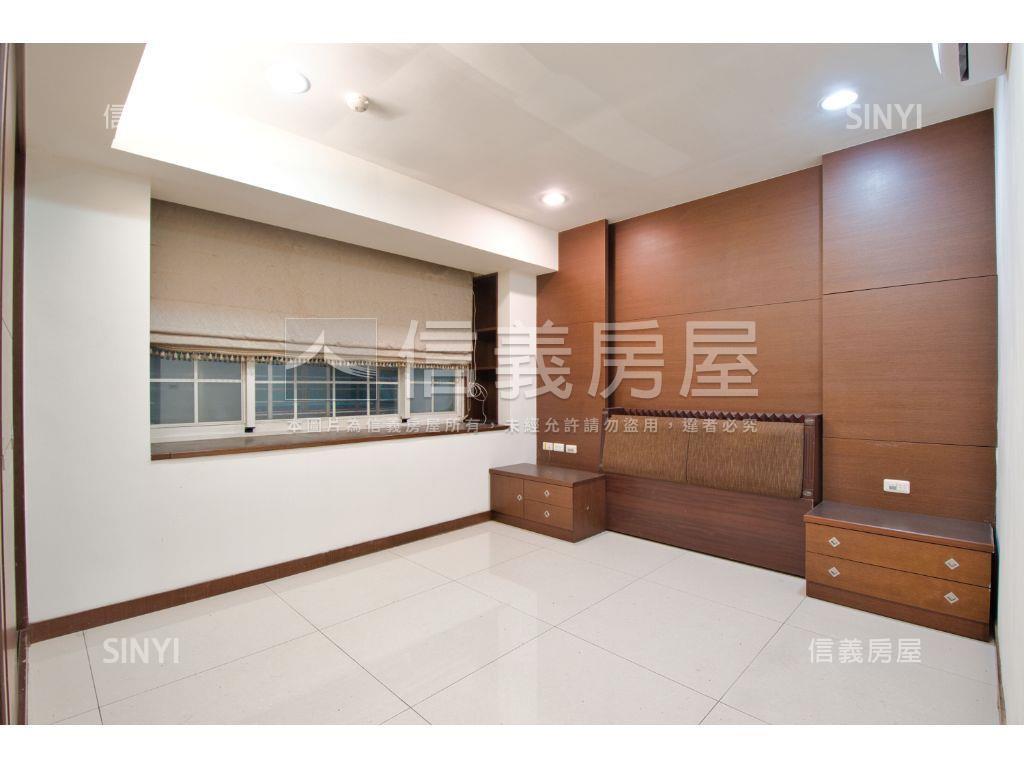 東門金華靜巷一樓三房車位房屋室內格局與周邊環境