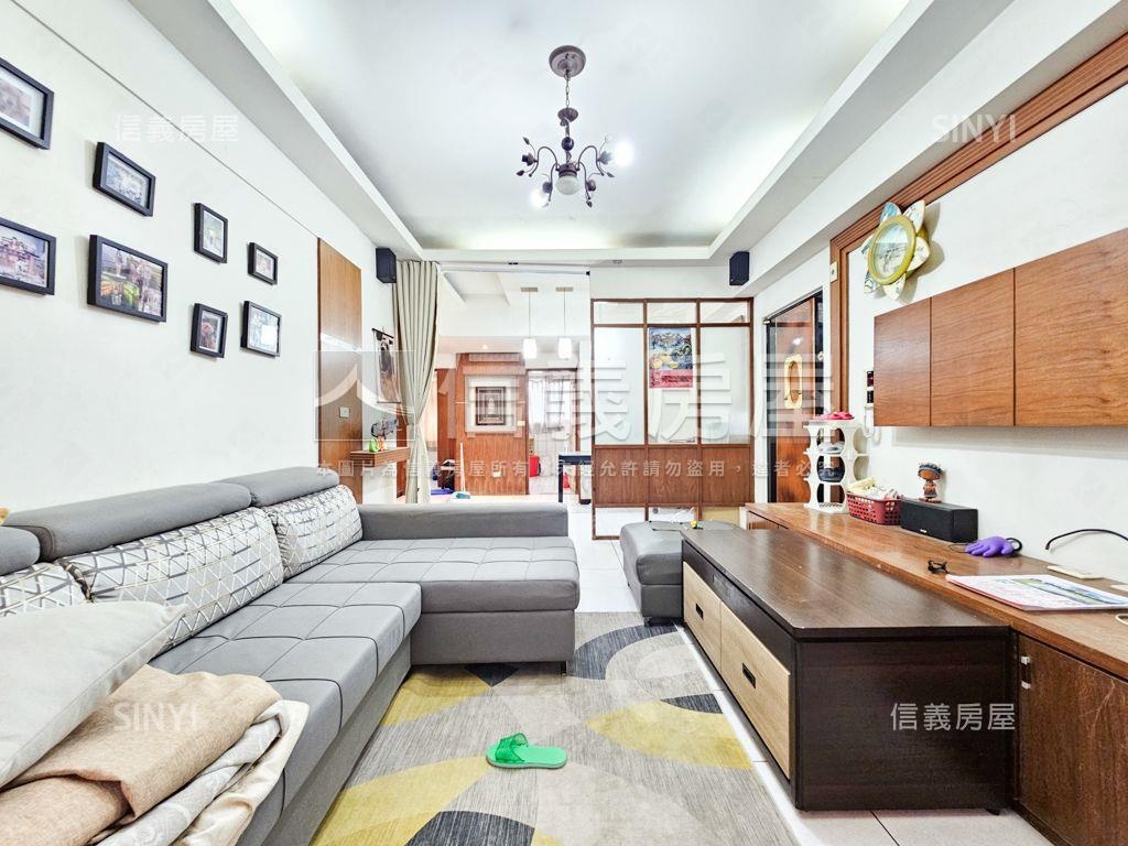 Ｅ級棒千萬內三房平面車位房屋室內格局與周邊環境