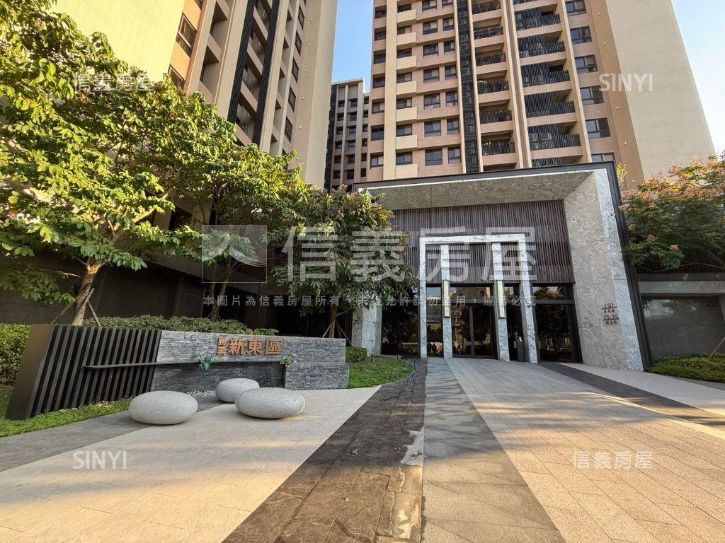 新東區稀有朝南三房平車房屋室內格局與周邊環境