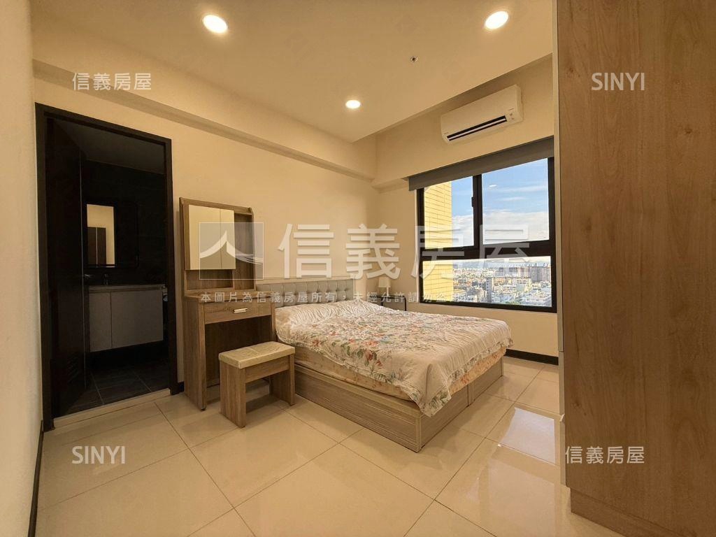 新東區稀有朝南三房平車房屋室內格局與周邊環境