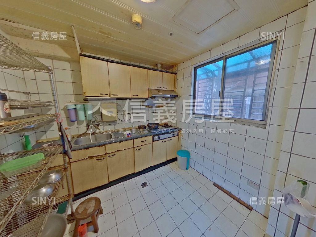 蛇來運轉層峰景觀您的江山房屋室內格局與周邊環境