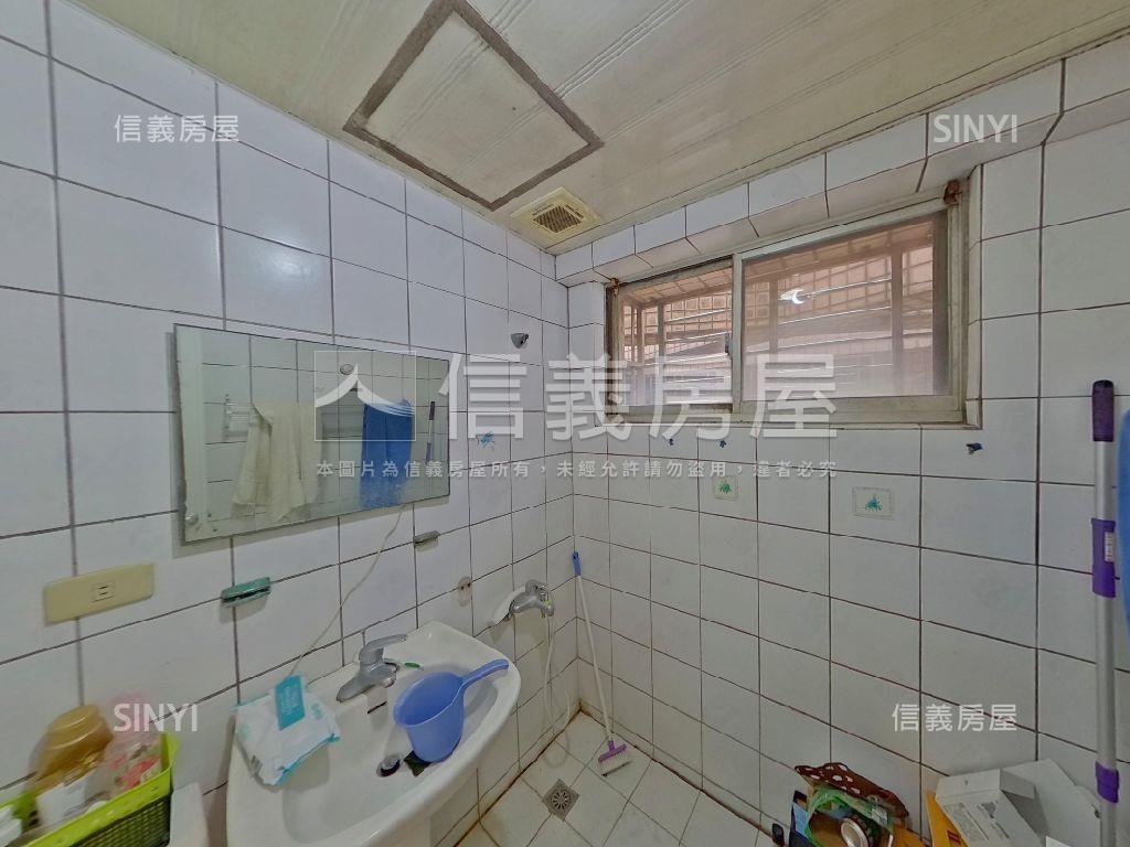 蛇來運轉層峰景觀您的江山房屋室內格局與周邊環境