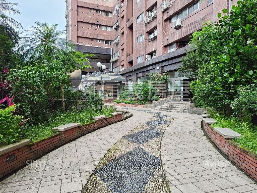 蛇來運轉層峰景觀您的江山房屋室內格局與周邊環境