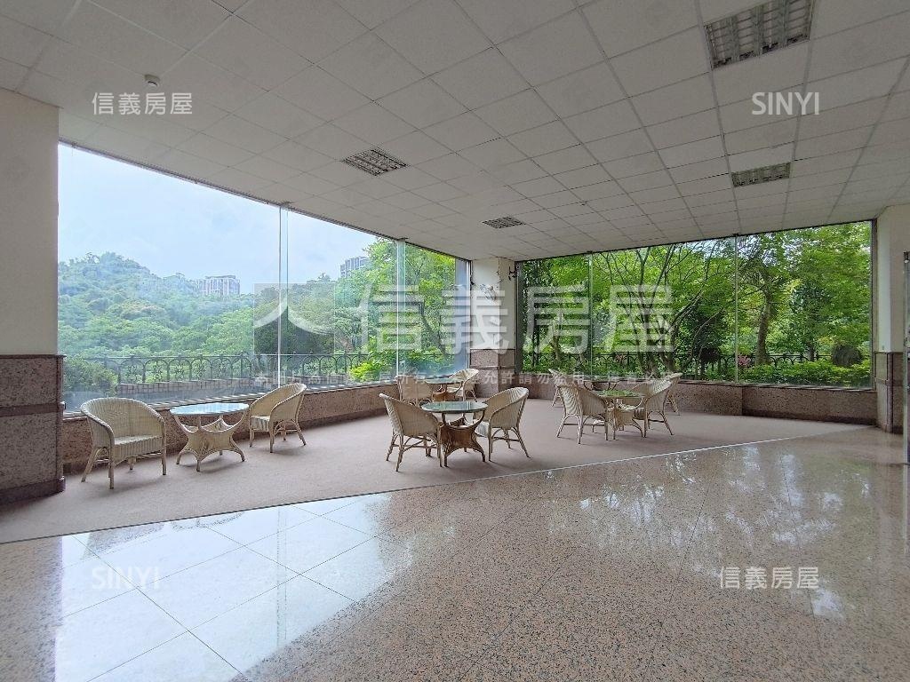 蛇來運轉層峰景觀您的江山房屋室內格局與周邊環境