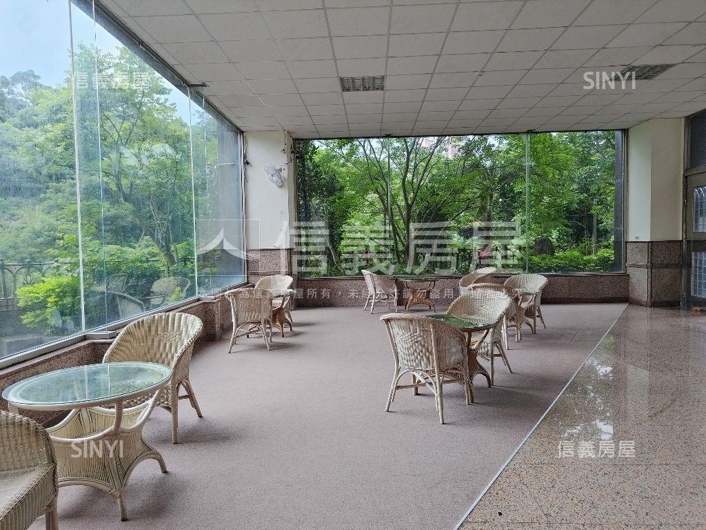 蛇來運轉層峰景觀您的江山房屋室內格局與周邊環境