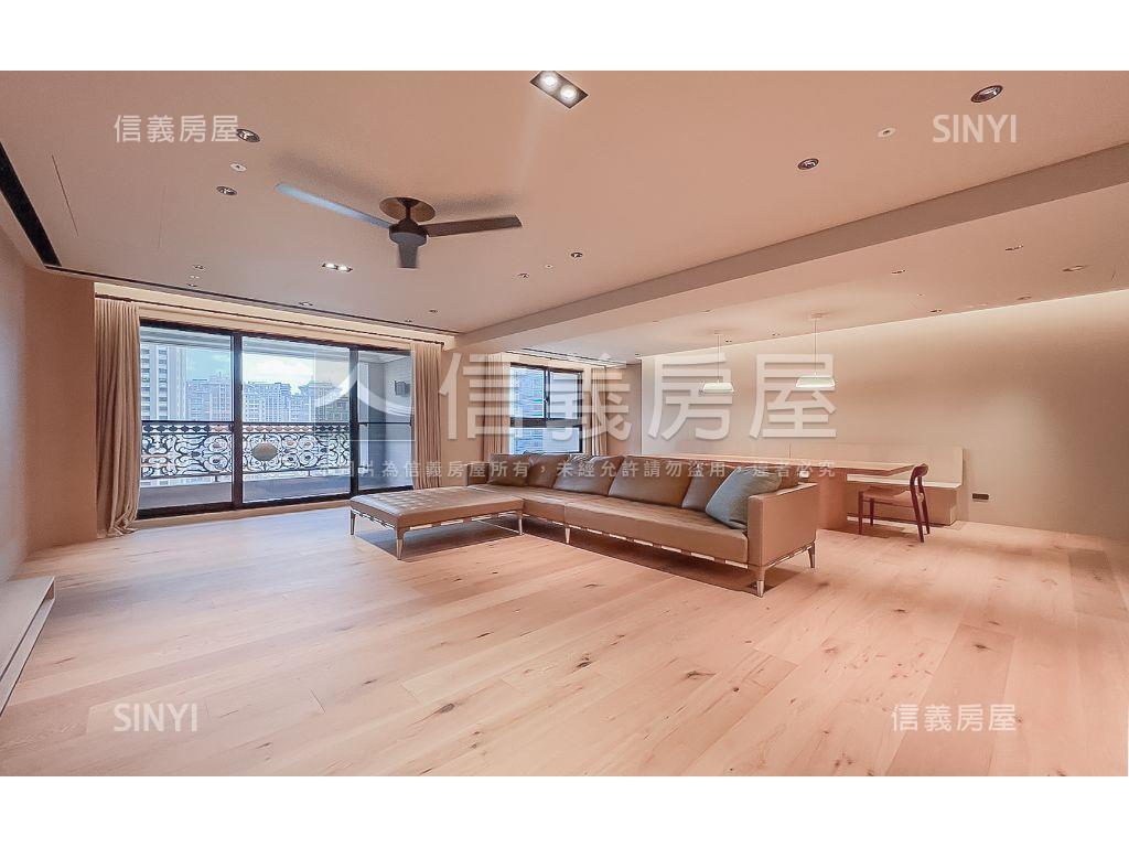 世界之匯１９Ａ三平面車位房屋室內格局與周邊環境