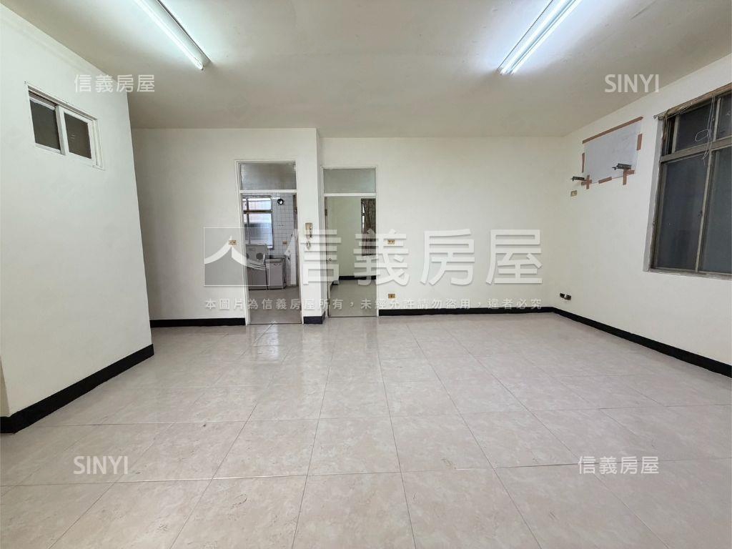 建國國小旁捷運三樓大公寓房屋室內格局與周邊環境