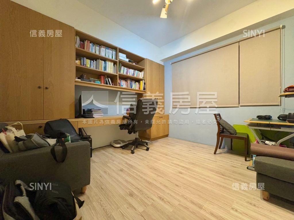 南科｜輕屋齡傳統透天房屋室內格局與周邊環境