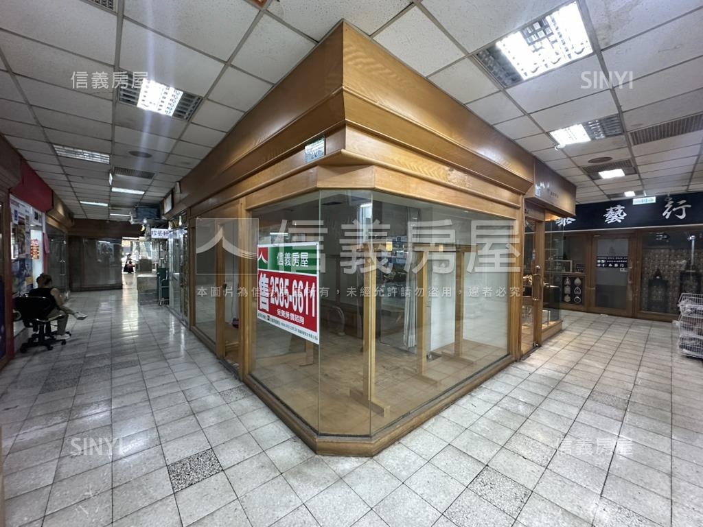 中山北路人潮創業金店面房屋室內格局與周邊環境