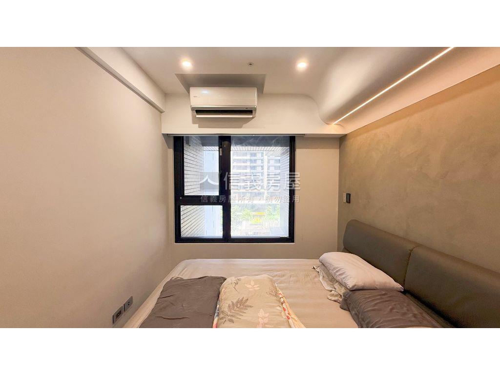 超美裝潢潤隆面星巴克兩房房屋室內格局與周邊環境