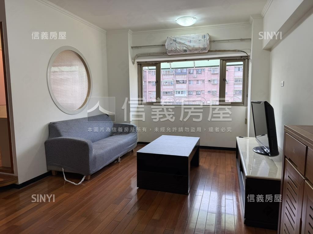 揚名三房附車位房屋室內格局與周邊環境