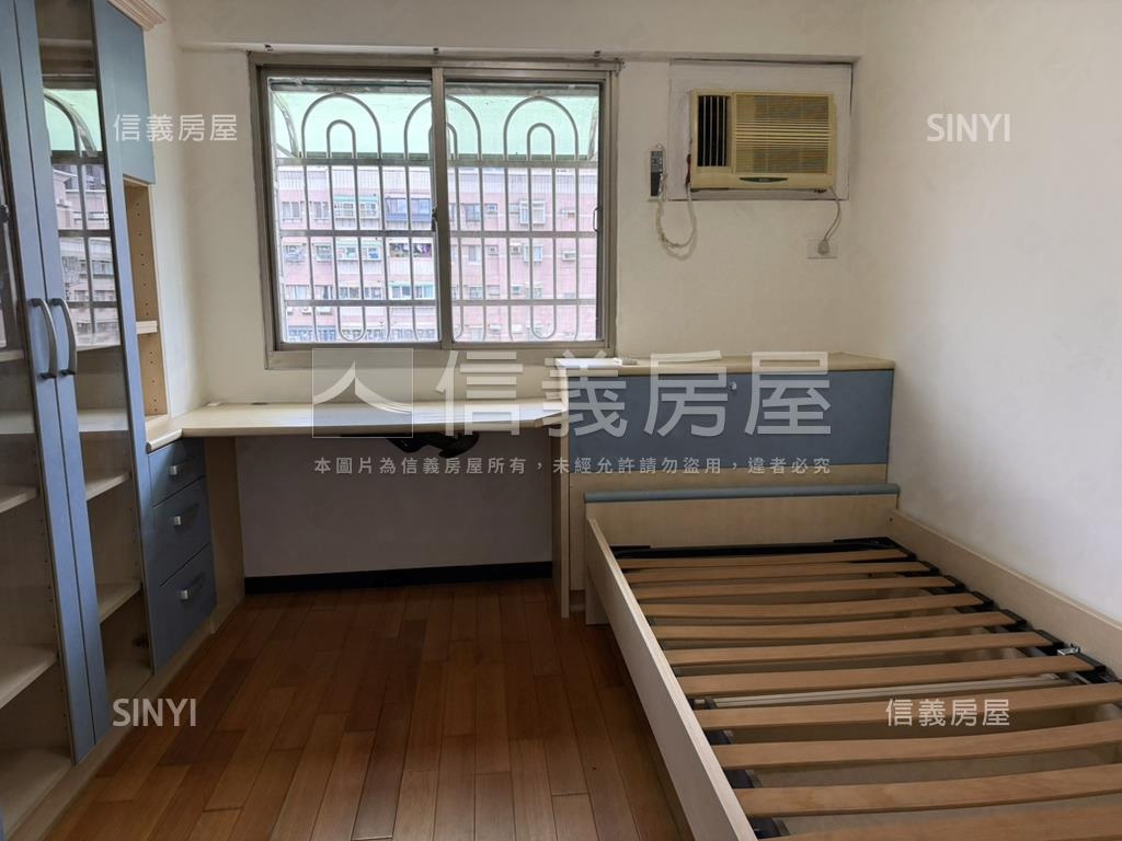 揚名三房附車位房屋室內格局與周邊環境