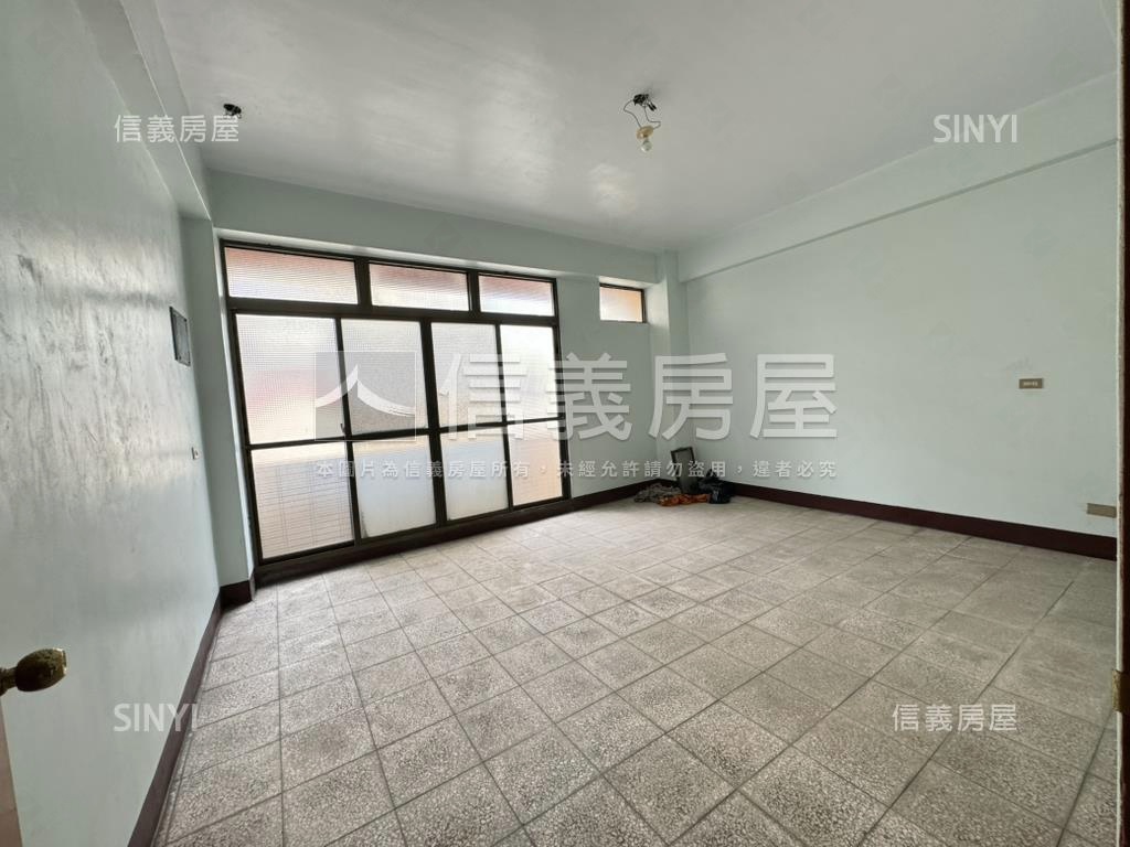 近火車站大地坪透天房屋室內格局與周邊環境