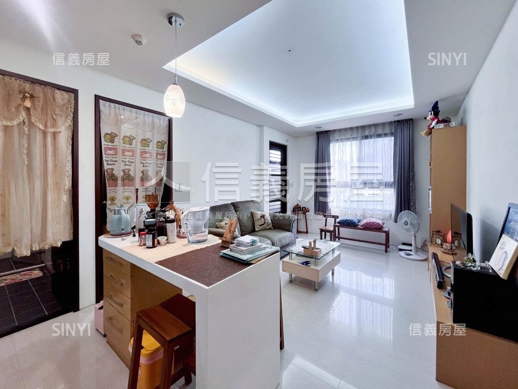 出價談！捷運２房２衛車位房屋室內格局與周邊環境