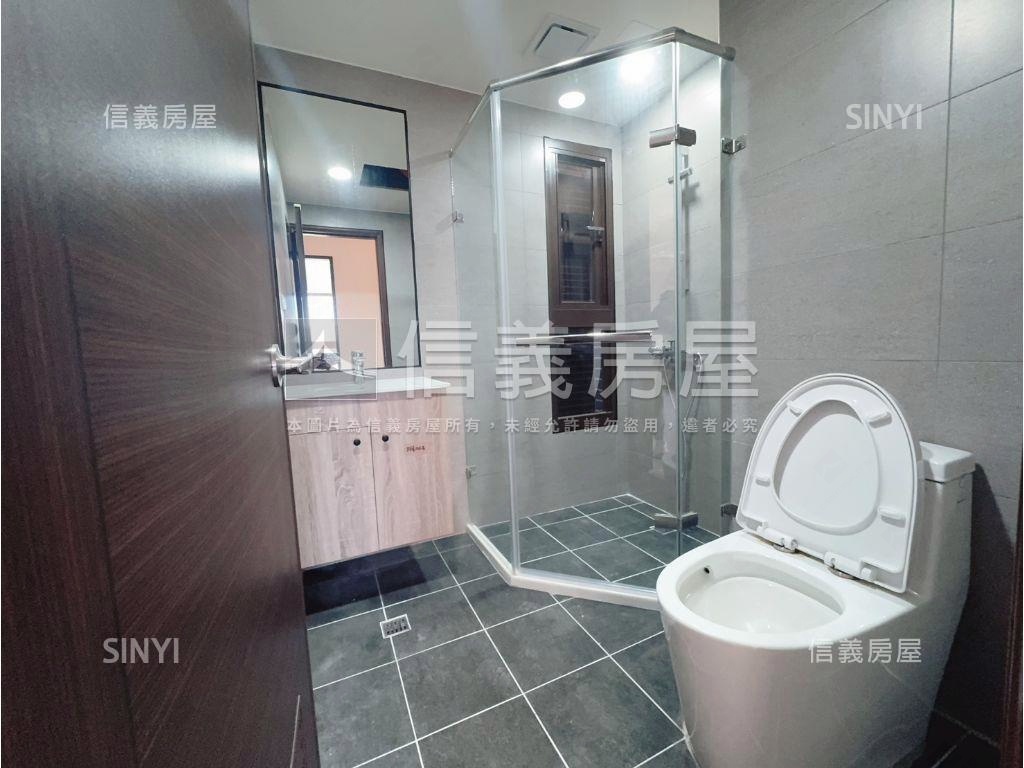 楊梅鴻灃越全新３房車位房屋室內格局與周邊環境