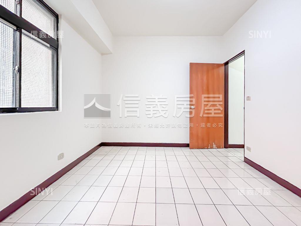 寧靜莊敬名人巷四房房屋室內格局與周邊環境