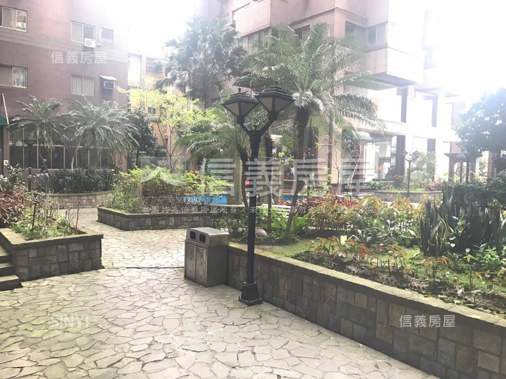 專任☆領袖王朝優質三房房屋室內格局與周邊環境