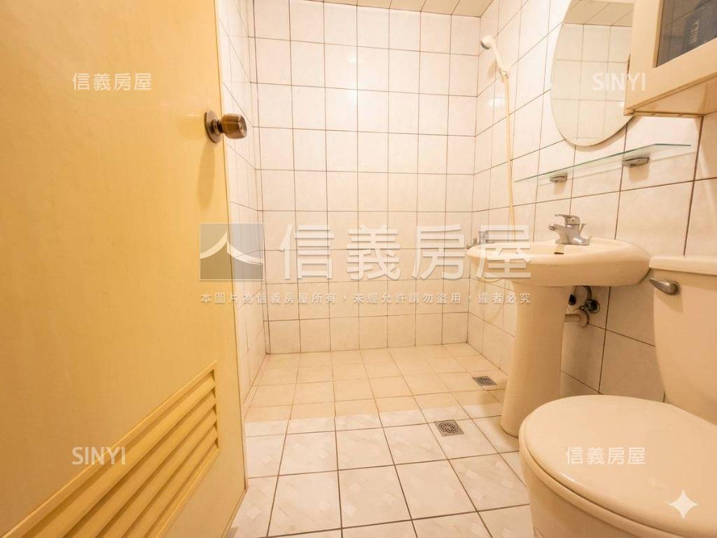 佛羅里達三房房屋室內格局與周邊環境