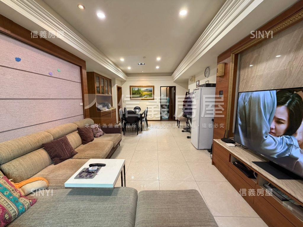 鳳翔大空間採光佳房屋室內格局與周邊環境