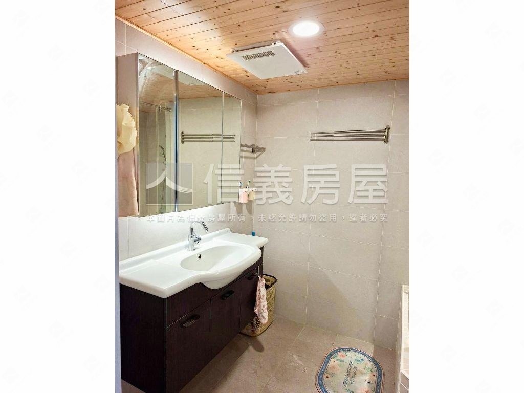 中和捷運‧世界Ｖ１景觀戶房屋室內格局與周邊環境