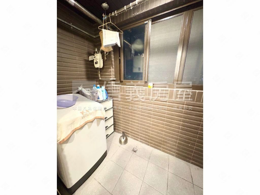 中和捷運‧世界Ｖ１景觀戶房屋室內格局與周邊環境